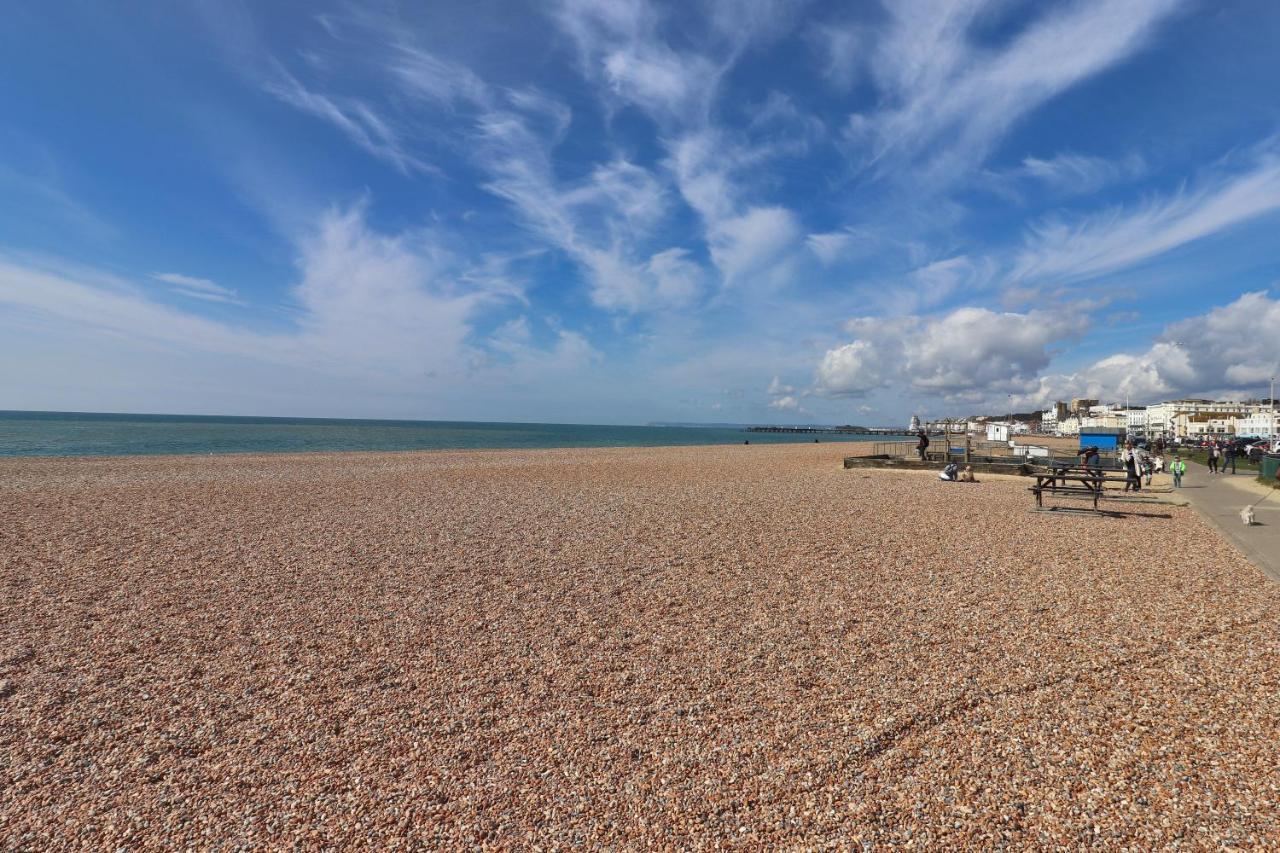 Master Accommodation Suite 2 Sea View With Balcony Hastings Exterior foto